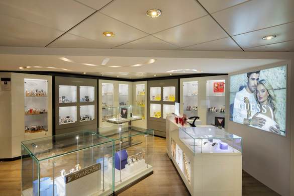 MSC Cruises MSC Lirica Fasion Jewellery 3 ©MSC Rights - Ivan Sarfatti.jpg